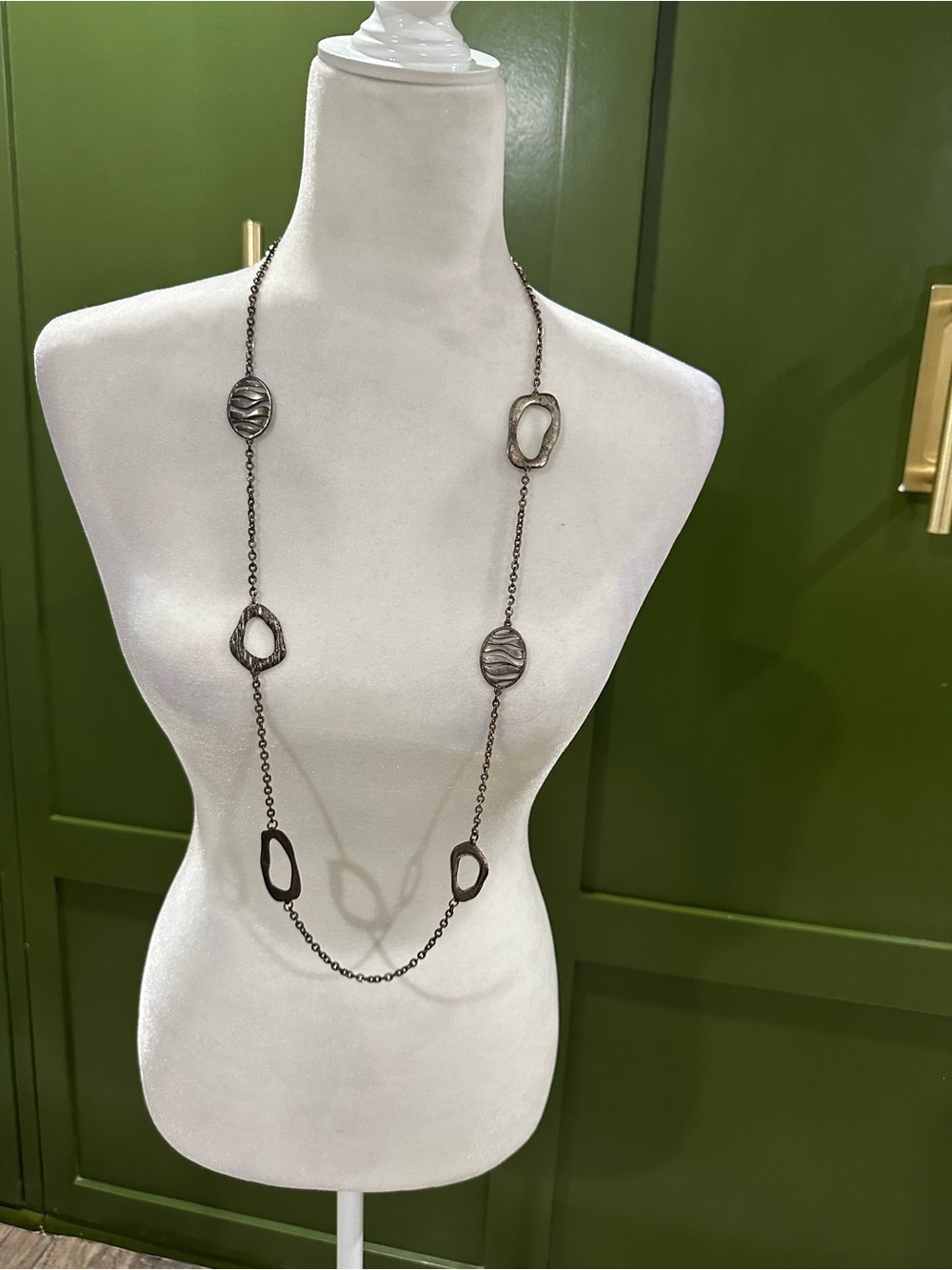 Premier Designs Long Open-Link Necklace in Antique Silver Tone